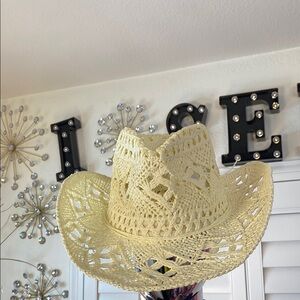 Light Cream Crochet Cowgirl Hat